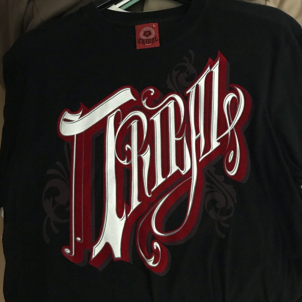 Tribal Gear Graphic Tee Size: Large Classic Fit